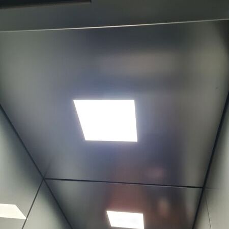 Kabinendecke mit LED-Flatlight